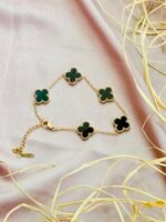 Van Cleef five clover-shaped bracelet - Image 2