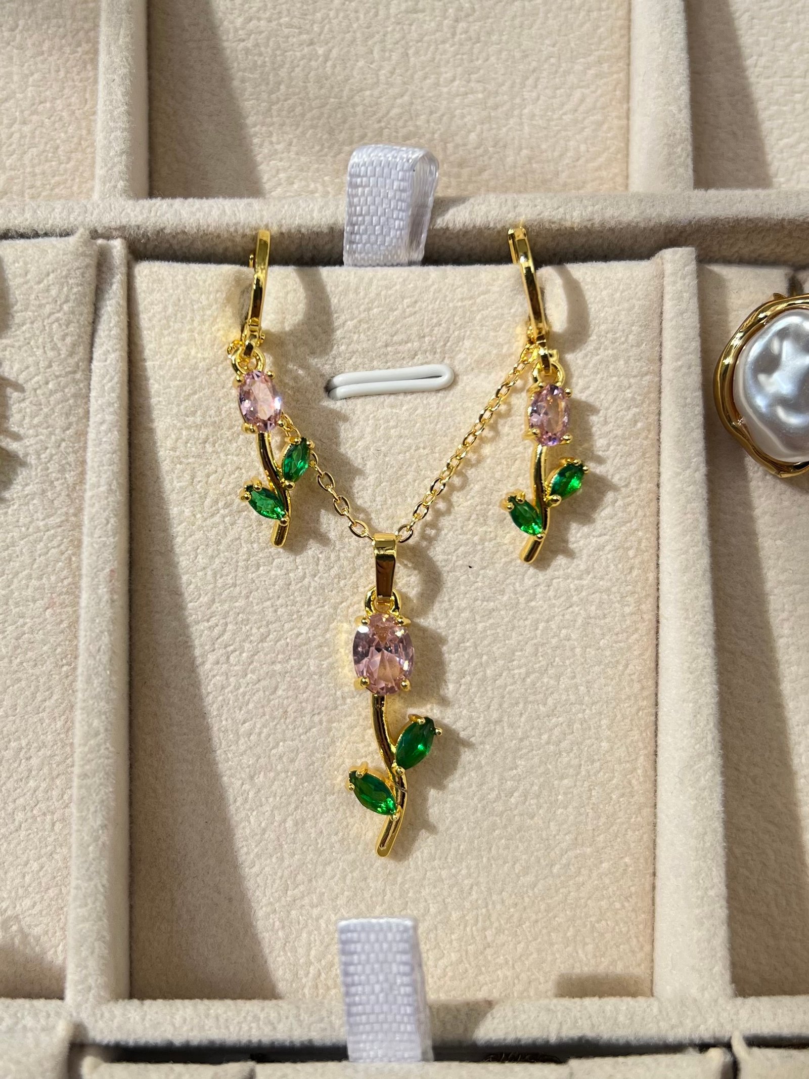 IMG_8254 Tulip Set earrings & necklace ( rose pink&green combo) - Image 1