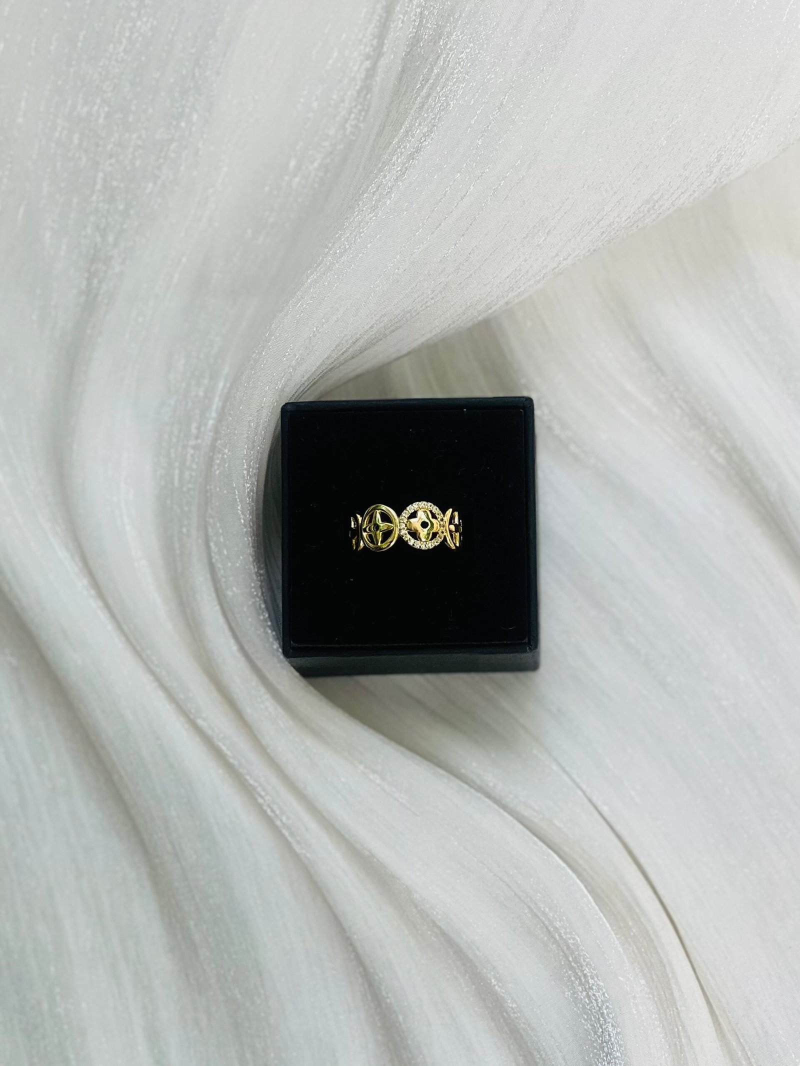 IMG_9833 Clover Motif Cutout Ring - Image 1