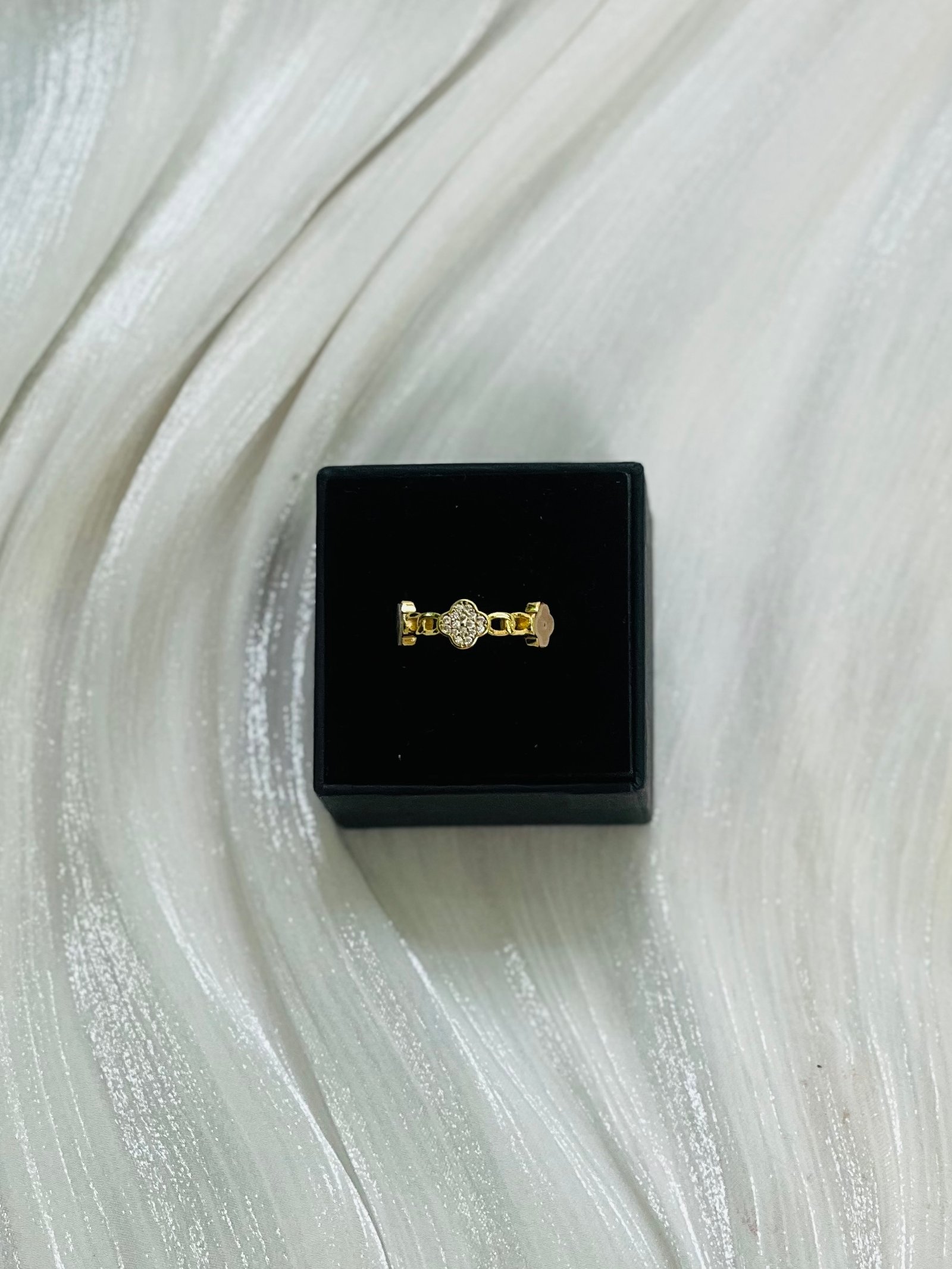 IMG_9870 Alhambra Pave Clover Link Gold Ring - Image 1